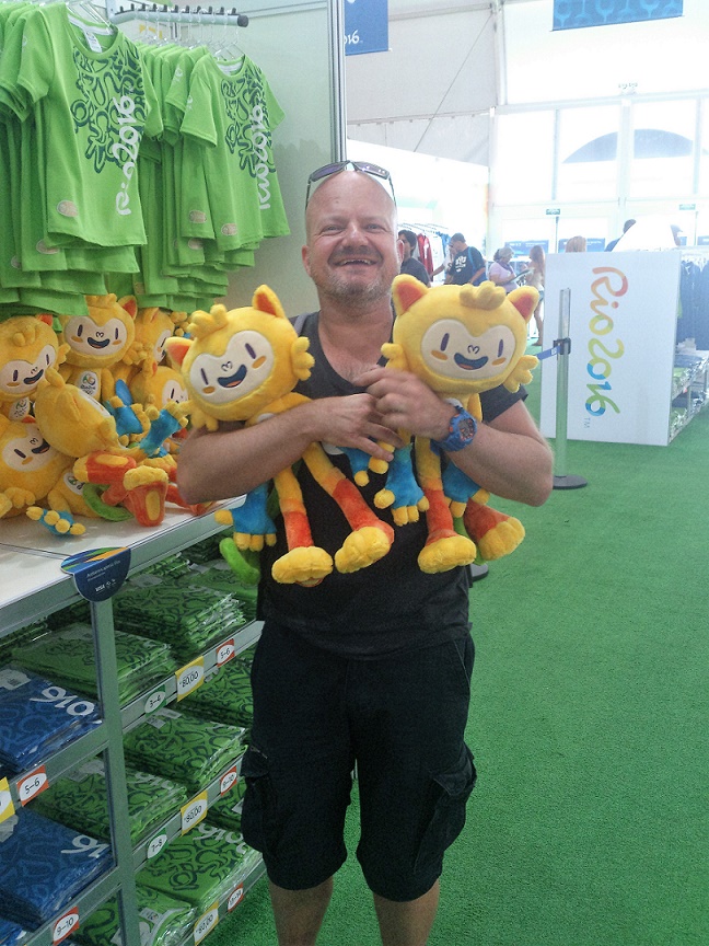 Einer süér als der andere: Ich mit Maskotzchen Vicinus