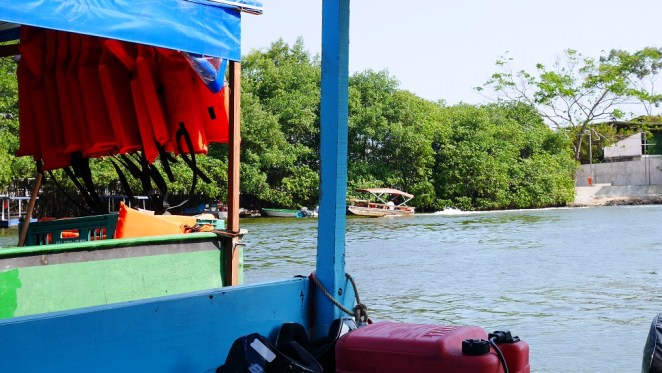 ...bei immer sehr unterhaltsamer Bootsfahrt...